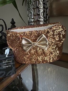Loungefly Gold Sequin Bow Fanny pack NWT